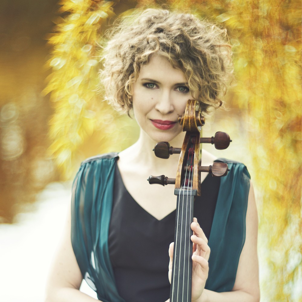 Beata Urbanek-Kalinowska (cello)
